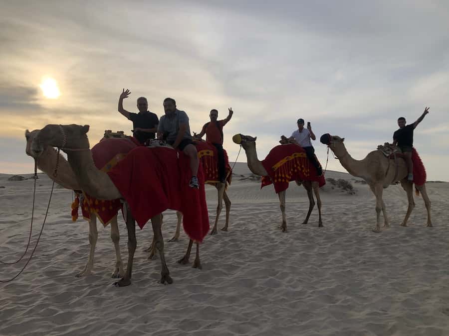 Doha Activities: Desert Safari, Dune Bashing & Inland Sea - Inland Sea at Khor Al Adaid: the stop that changes the mood