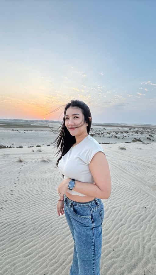 Doha: Desert Safari, Adventure, Sandboarding and Camel Ride - Inland Sea (Khor Al Adaid): The Sunset Stop That Changes the Whole Day