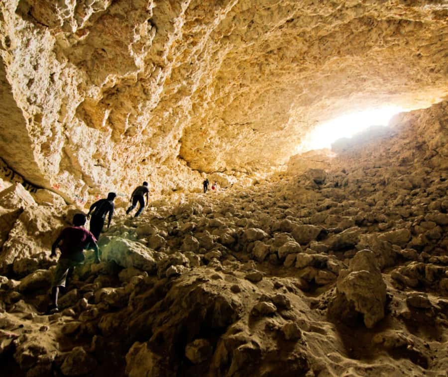 Doha: Guided Al Misfir Cave Tour - Seeing the Cave and Still Getting Desert Photo Time