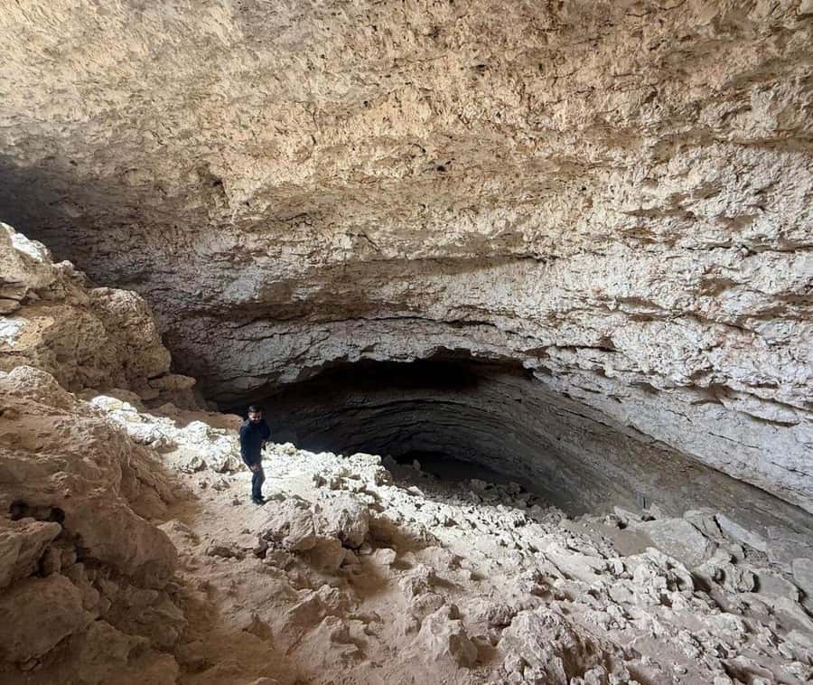 Doha: Guided Al Misfir Cave Tour - Riding Out to Al-Shahaniya: City Views to Sand and Rocky Hills