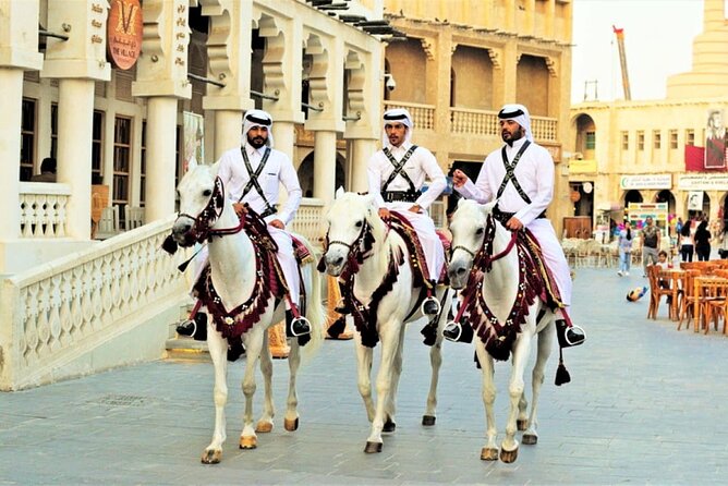 Doha Guided City Tour Souq Waqif, Katara, Pearl Qatar - The Pearl-Qatar: Waterfront Walking and Modern Doha Views