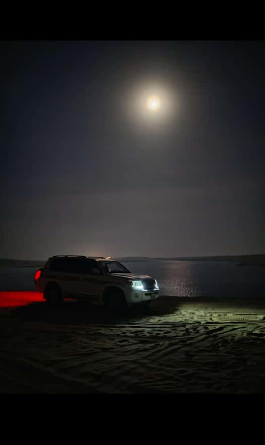 Doha: Night DesertSafari DuneBashing Sandboarding CamelRide - Why this night desert safari works so well from Doha