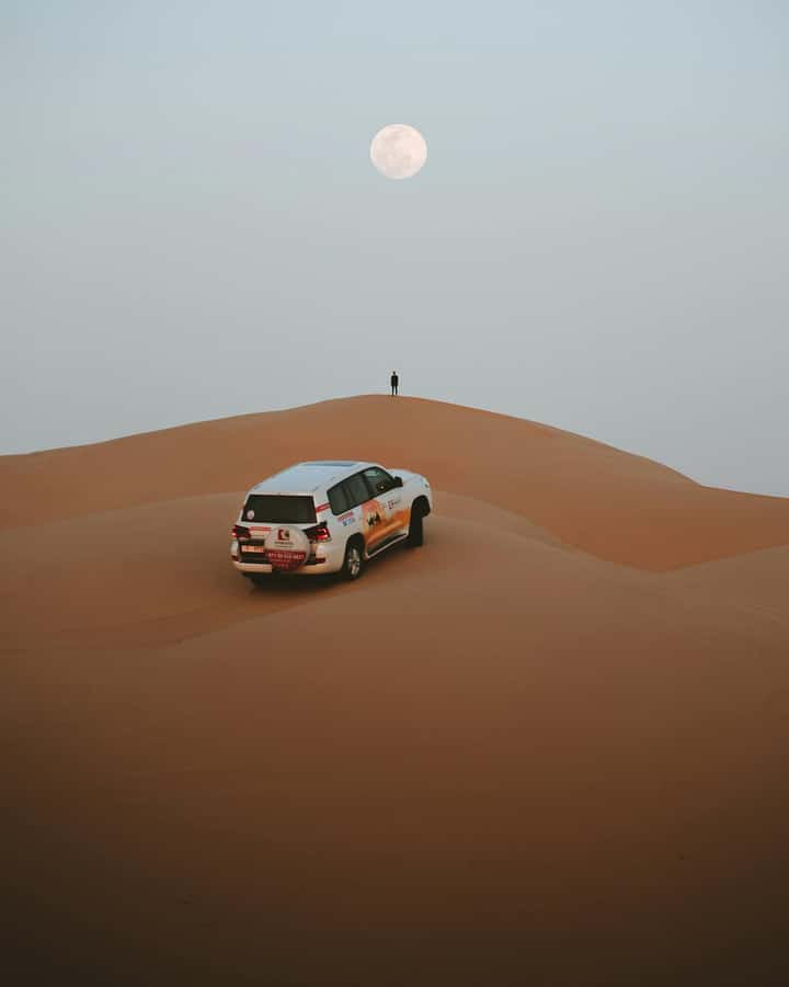 Doha: Private NIGHT desert safari with free camel ride - Deep desert stargazing, where lying down beats standing around