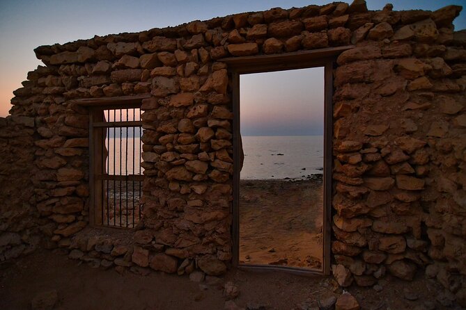 Doha Private North Qatar Tour, Mangroves and Al Zubarah Fort - A half-day private north Qatar loop from Al Khor