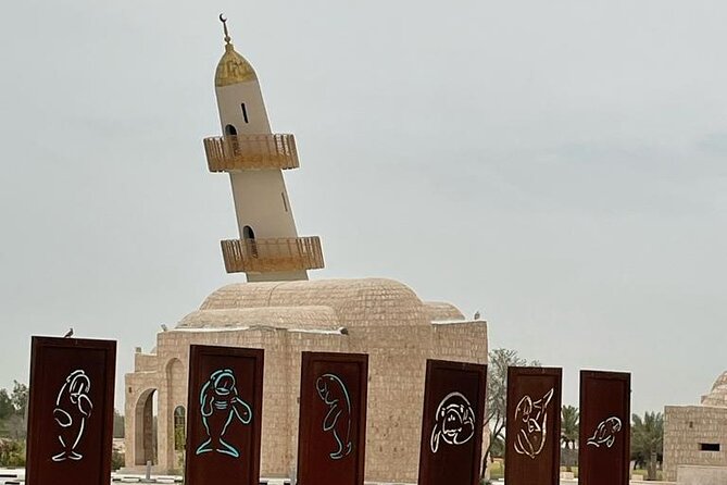 Doha, Qatar: Came Racing Track, Oryx & Sheikh Faisal Museum Tour. - The Arabian oryx moment: why 15 minutes matters