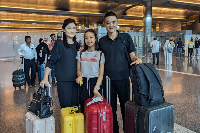 Doha, Qatar : Private Airport Transfer 24/7 - The meet-and-greet that actually helps (name sign and luggage)