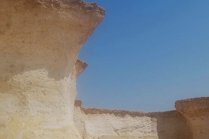Doha: West Coast Tour , Richard Serra Sculpture, Zekreet - The Zekreet Peninsula scenery beyond the three main stops
