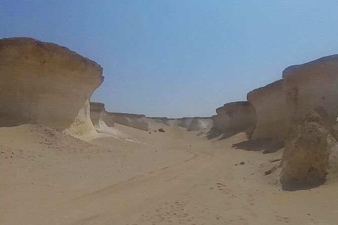 Doha: West Coast Tour , Richard Serra Sculpture, Zekreet - The guide experience: why it can make or break your photos