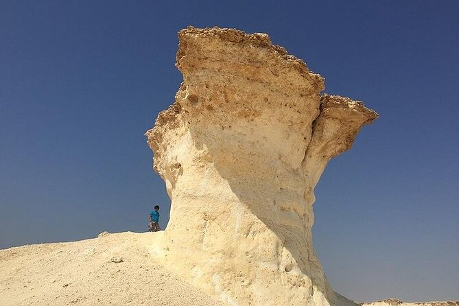 Doha West Qatar Richard Serra Sculpture, Mushroom Rock Tour - Stop 2, Zekreet Fort Ruins: Photo Stop With a Guided Read