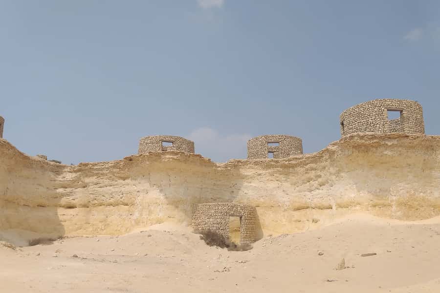 Explore Zekreet: Richard Serra Art & Mushroom Rock Wonders - Zekreet rock formations: quick wow, strong photo payoff