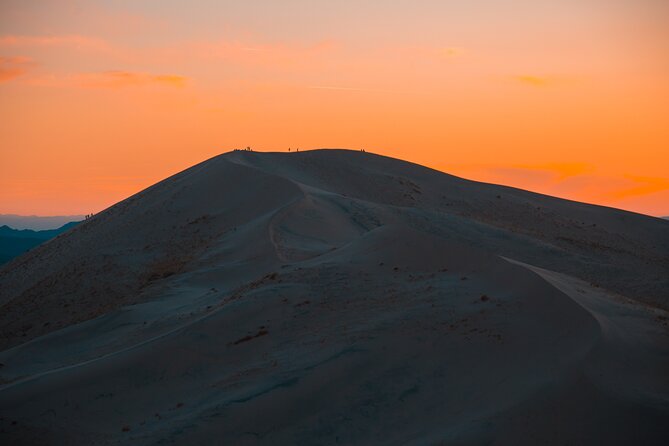 No Rush Desert Safari: 6-Hour Adventure & Inland Sea Relaxation - Private tour feel with group discounts, what to expect in the car