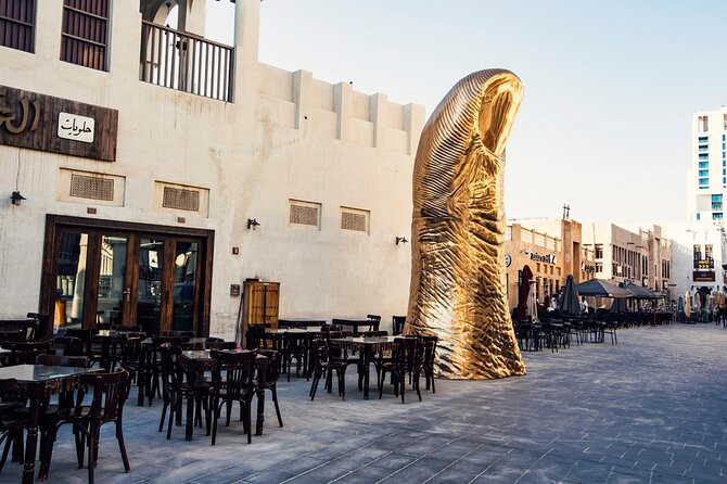 Private City Tour of Doha |Souq Wagif,Corniche,The pearl, Katara - Souq Waqif: old trading lanes against a modern skyline