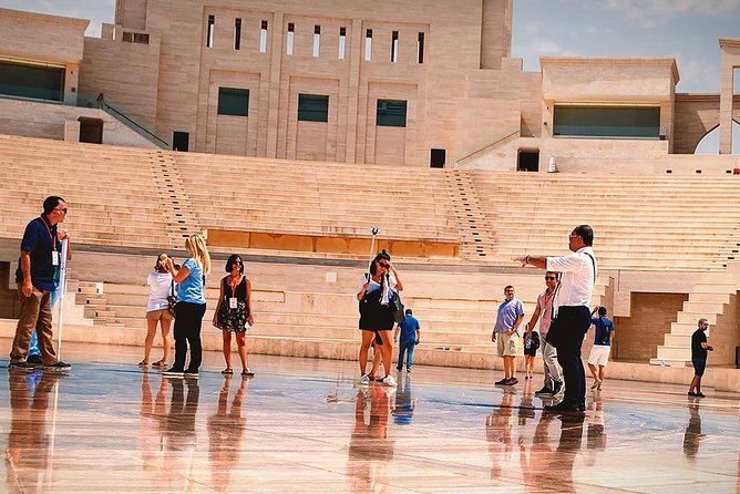Private Express Doha City Tour - The Pearl Qatar: luxury island views, quick walks, and photo time