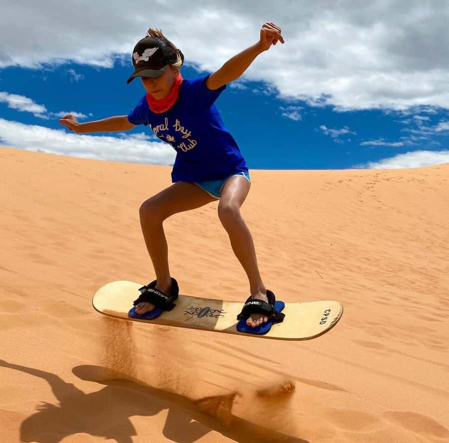 Relax Inland Sea Tour, Desert Safari, Camel Ride, SandBoard - Who This Relax Inland Sea Desert Safari Suits Best