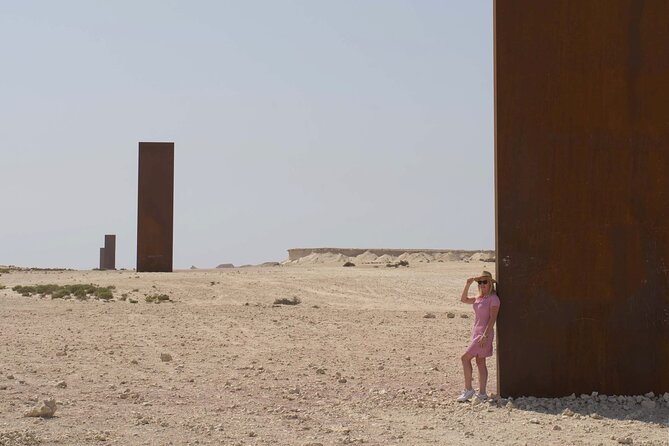 West of Qatar Tour || Richard Serra || Mushroom Rock Formation - The ride itself: why round-trip hotel transport matters in Doha